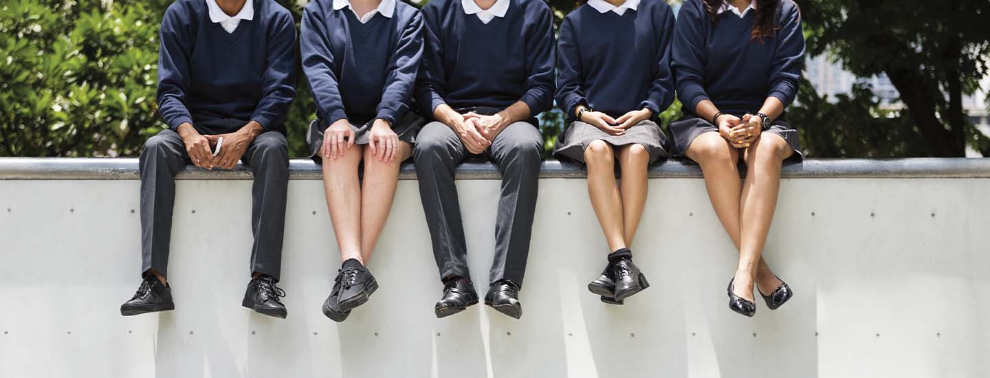 essay on should teachers wear uniforms